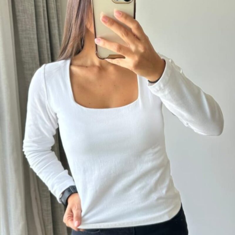 Remera escote cuadrado